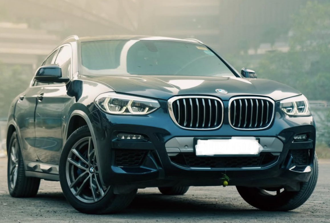 BMW X4 Front View